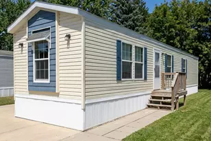 262 Norwegian Ave, Hobart, IN 46342 - Photo 1