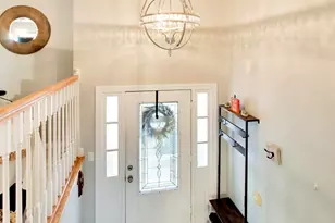 210 Lawndale Pl, Michigan City, IN 46360 - Photo 2