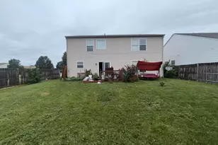10341 Lyric Dr, Indianapolis, IN 46235 - Photo 2