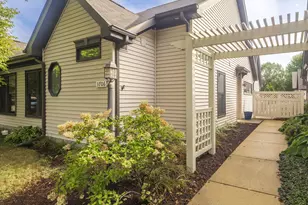 3706 Crosby Dr, Valparaiso, IN 46383 - Photo 2
