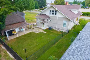 506 W 11th St, La Porte, IN 46350 - Photo 30