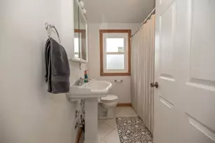 822 E Jefferson Ave, La Porte, IN 46350 - Photo 26