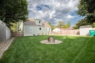 822 E Jefferson Ave, La Porte, IN 46350 - Photo 10