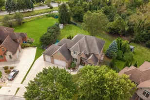 1132 Barrington Ct, Schererville, IN 46375 - Photo 4