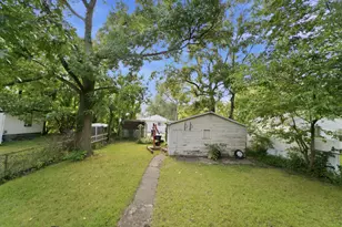 715 Fairfield Ave, Michigan City, IN 46360 - Photo 4