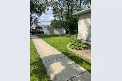 7519 Maplewood Avenue, Hammond, IN 46324 - Photo 10