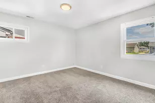 6620 Missouri Ave, Hammond, IN 46323 - Photo 10
