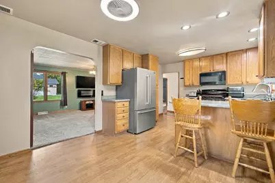 825 Carnation Street SE, Demotte, IN 46310 - Photo 8