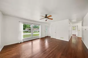 105 Hummingbird Dr, Trail Creek, IN 46360 - Photo 4