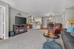 9824 Wildwood Ct, Highland, IN 46322 - Photo 12