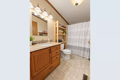 5816 E 1042 N, Demotte, IN 46310 - Photo 14