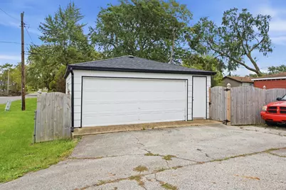 5101 Vermont Street, Gary, IN 46409 - Photo 4