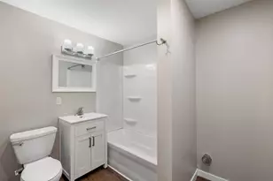 528 Circle Dr, La Porte, IN 46350 - Photo 6