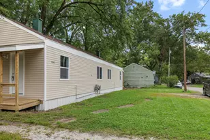 528 Circle Dr, La Porte, IN 46350 - Photo 24