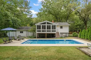 607 Lupine St, Michigan City, IN 46360 - Photo 24