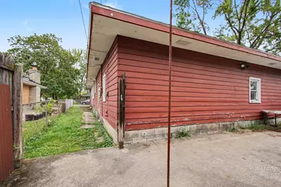 1702 Minnesota Street, Hobart, IN 46342 - Photo 6