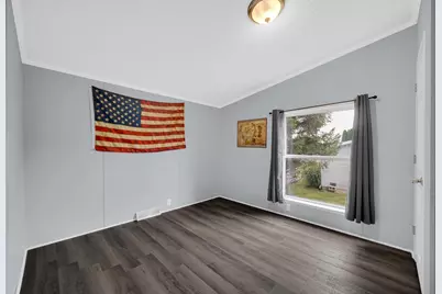 2041 N Coachlight Drive, La Porte, IN 46350 - Photo 18