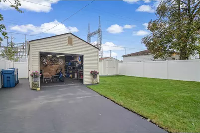 8404 Gordon Drive, Highland, IN 46322 - Photo 12