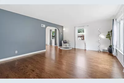 7406 Olcott Avenue, Hammond, IN 46323 - Photo 4