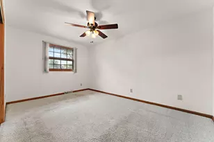 2110 Martha St, Highland, IN 46322 - Photo 12