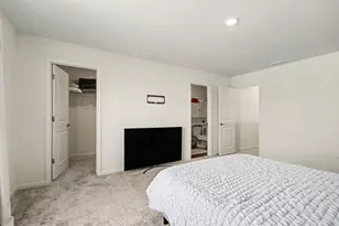 10927 Illinois Dr, Crown Point, IN 46307 - Photo 14