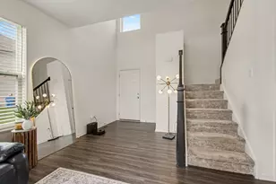10927 Illinois Dr, Crown Point, IN 46307 - Photo 2