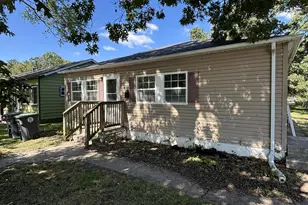 1432 E 6th St, Hobart, IN 46342 - Photo 1
