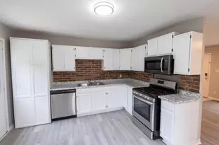 6618 Rhode Island Ave, Hammond, IN 46323 - Photo 2