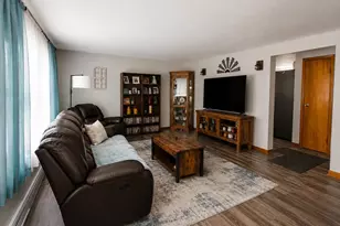 1103 Ohio St, La Porte, IN 46350 - Photo 4