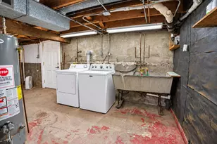134 N Kelly St, Hobart, IN 46342 - Photo 46