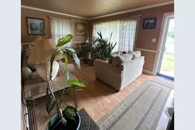4211 W 11th Avenue, Gary, IN 46404 - Photo 2