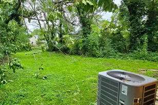 3930 Madison St, Gary, IN 46408 - Photo 32