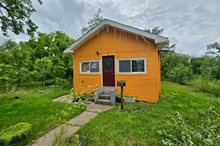 3930 Madison St, Gary, IN 46408 - Photo 2