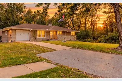 810 S Cline Avenue, Griffith, IN 46319 - Photo 4