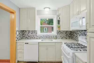 8412 W Taft Street, Merrillville, IN 46410 - Photo 6