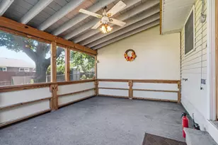 819 N Wiggs St, Griffith, IN 46319 - Photo 6