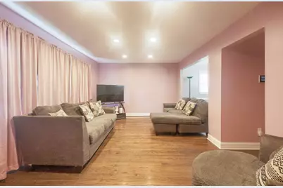 634 E 52nd Avenue, Gary, IN 46410 - Photo 2
