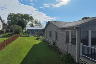 11086 W Silver Maple Dr, Kewanna, IN 46939 - Photo 12