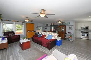11086 W Silver Maple Dr, Kewanna, IN 46939 - Photo 32