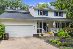 12211 S Williams Ct, Crown Point, IN 46307 - Photo 2