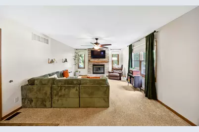 12211 S Williams Court, Crown Point, IN 46307 - Photo 10