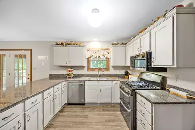 12211 S Williams Court, Crown Point, IN 46307 - Photo 6