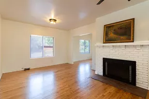 805 Buchanan St, Gary, IN 46402 - Photo 6