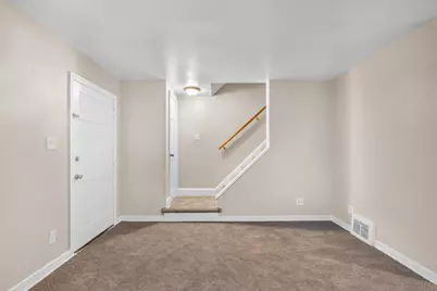 241 Broadmoor Avenue, Munster, IN 46321 - Photo 6