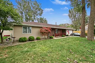 731 Wren Ct, Griffith, IN 46319 - Photo 2