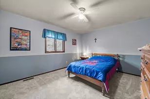 1117 E Greenwood Ave, Crown Point, IN 46307 - Photo 16