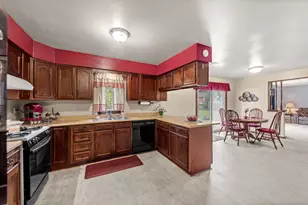 1117 E Greenwood Ave, Crown Point, IN 46307 - Photo 14
