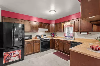 1117 E Greenwood Avenue, Crown Point, IN 46307 - Photo 12