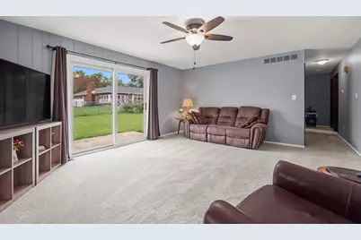 1117 E Greenwood Avenue, Crown Point, IN 46307 - Photo 8