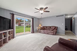 1117 E Greenwood Ave, Crown Point, IN 46307 - Photo 8